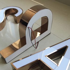 Chữ nổi Mica viền Inox Đà Nẵng